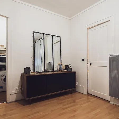 Charming At The Heart Of The Marais Appartamento Parigi